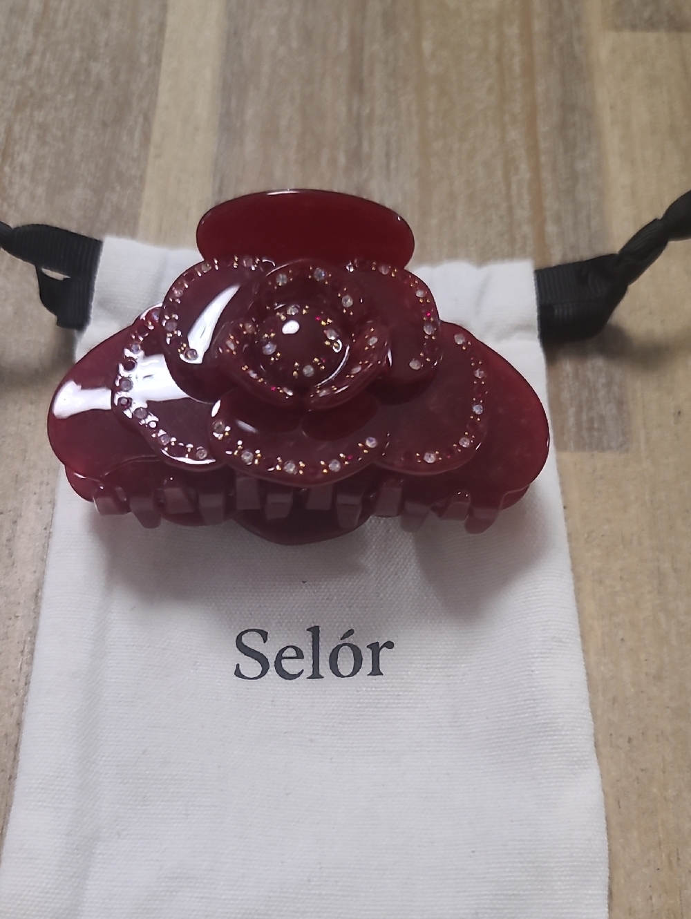 Selór Red Floral Rhinestone Hair Claw (Rose In Ruby Red)